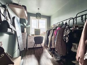 Photo 8- click for photo gallery